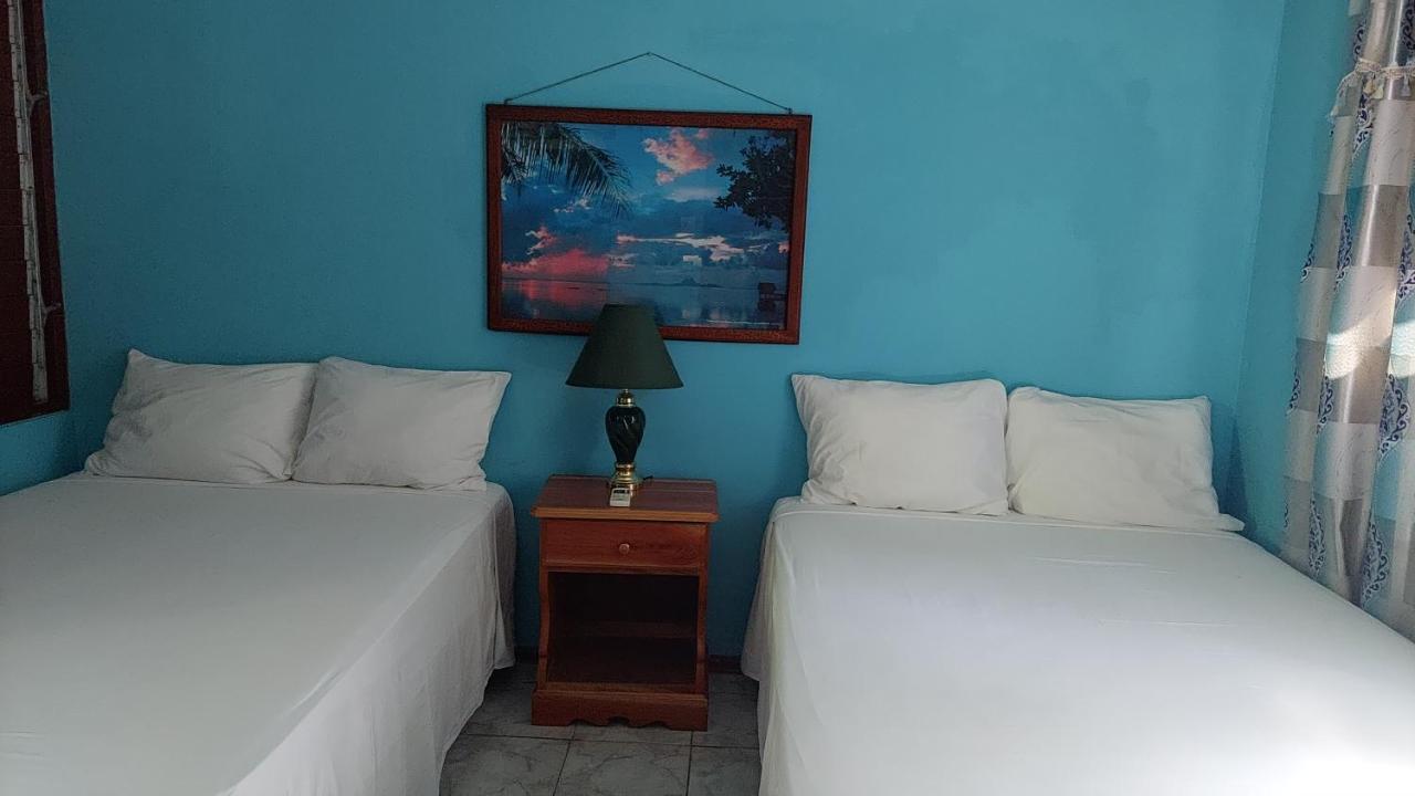 Yellow Bird Sea Negril Eksteriør billede